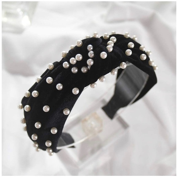 Accessories - LAST CHANCE Pearl Beaded headband